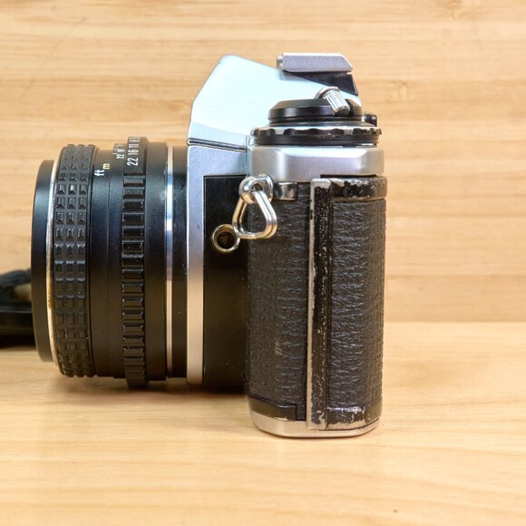 Pentax Asahi ME Film Camera / 35mm SLR / Pentax-M 50mm f/2 Lens / Made in Japan - Picture 6 of 7